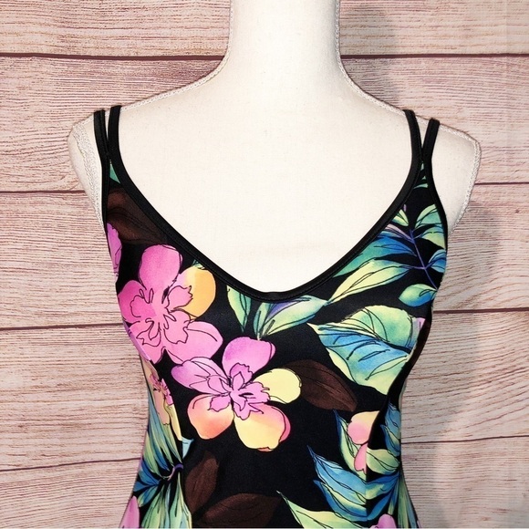 Miraclesuit Black and Purple/Pink Orchid Floral Double Strap Tankini Top Size 8 - Picture 10 of 10